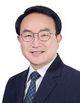 억압의 시대에 피어난 문학의 힘
