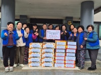 신덕면 생활개선회, 경로당 간식 전달·이웃돕기 성금 기탁으로 따뜻한 나눔