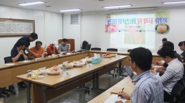 복숭아 신품종 도매시장 평가회/유미 과색·맛, 크기 합격점