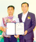 정읍 씨없는 수박 품평회 대상에 홍성관 씨