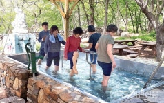 숲 걷고·약초 체험…산청군, 치유농업 상품화