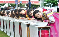 [2019 경산자인 단오제] 신라시대부터 이어온 고을굿…대규모 ‘호장장군행렬’ 장관