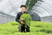 현장에서 만난 우수 농업경영인 <130> 전정후 지리산냉골짝미나리 대표