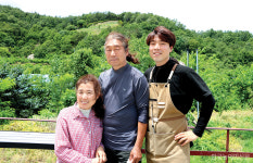 [요즘 농촌, 뜨는 청년] 음악 외길 걷다 농사꾼으로 변신…충분히 돈 되니까요