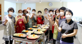 무척사랑 영농조합법인ㅣ로컬푸드 꾸러미로 노인 돌봄…공동급식 기반 다져
