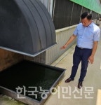 육계 9만수 나 혼자 관리…악취 없는 아름다운 공간으로