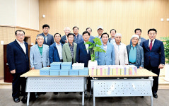 노인시설 반려식물 배부로 화훼소비 힘써