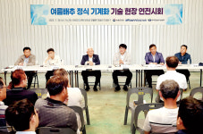 전북농기원, 무주서 여름배추 정식 기계화 기술 연시