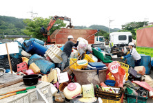 이웃과 함께하면 쓰레기 줍기도 축제···숨은 자원, 보물이 되다