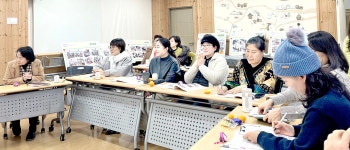 [마을이 미래다] 마을을 지탱하는 건 사람…공동체로 다시 숨쉬다