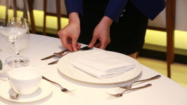 언제든 어디든, 고객부터 직원까지 롯데호텔은 CX 삼매경