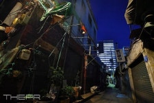 서울의 기억을 품은 을지로 철공소 골목