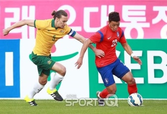 [한국-UAE 올림픽 축구] 황희찬 3경기만에 데뷔골, 선수 테스트-자신감 모두 잡았다