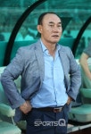 [포토Q] 성남 FC 김학범 감독 황새몰이 해볼까?