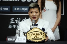 이쯤이면 최홍만 바라기? 로드FC 권아솔, 도망가지 말고 나오라