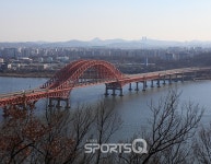 [이두영의 그곳에 가고 싶다] 행주산성- 여의도 6.3빌딩 관악산 북한산이 한눈에 쫙!..봄꽃 개화시기에는 봄꽃축제 없어도 오감이 충만