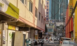 [이두영의 도시탐험] 서울 합정동 은근히 재밌네- 합정역 메세나폴리스, 딜라이트 스퀘어 등 거대 복합문화공간 들어서 홍대·상수 권역과 함께... 