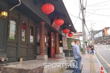 [이두영의 도시탐험]서울 가볼만한 곳의 새 지평 이태원 경리단길(녹사평 경리단길) 맛집·놀거리·카페 등 데이트 장소 즐비해 따봉, 주차는 열악