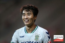 [K리그 클래식] 이동국 골 전북 거침없는 선두 질주, 조나탄 4연속 멀티골 수원 5연승