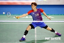 '최강자 위엄' 손완호, 올림픽 2연패 린단도 잡고 4강으로 [일본오픈 배드민턴 슈퍼시리즈]