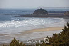 충남 서해안해변 중 최고의 가볼만한 연말연시 여행지 안면도, 일몰 촬영명소 꽃지해수욕장과 리솜오션캐슬 등 리조트와 펜션에 게국지 맛집까지... 
