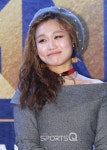 [포토Q] 송영미 플래시 세례에 당황한 귀여운 미소 (제2회 한국뮤지컬어워즈)