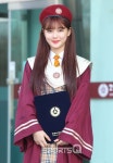 [포토Q] 김유정 졸업장 받았어요 (김유정 졸업식)
