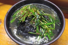 경남 통영 맛집으로 추천되는 명소 중앙시장과 서호시장, 통영항 여객선터미널과 게스트하우스 펜션 모텔 등 숙소 많고 동피랑벽화마을 굴삼합... 