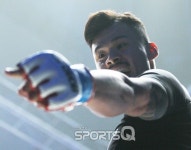 [포토Q] 황인수 맹수 같은 공격으로 1라운드 KO (로드FC 046 파트1)
