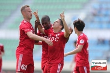 [K리그2] 호물로-한지호 골 부산, 서울이랜드 완파하고 3위로!