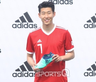 아디다스, '대어' 손흥민과 2023년까지 간다!