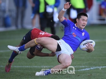 [포토Q] 아시아 럭비 챔피언십 대한민국 장정민, '트라이로 마무리 부탁해'
