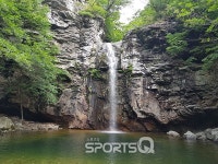 파래소폭포, 울산 영남알프스의 가볼만한 곳으로 엄지척! 배내골에는 펜션과 식당 즐비하고 오토캠핑장과 흑염소맛집까지 있어 7~8월... 