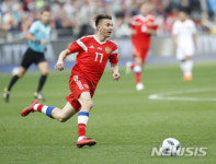 [러시아 크로아티아] 피파랭킹 무용론 밝힌 개최국 신드롬, 뛰는 축구 또 통할까