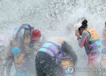 오늘 날씨 경기 지역 첫 폭염경보, 찜통더위 극성 내일 날씨는?…직장인들 올여름 휴가 얼마나 쉬나?