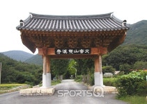 전남 진도 첨찰산 쌍계사 목조석가여래삼존좌상 보물 지정 눈앞!... 운림산방,금골산 오층석탑,세방낙조전망대,관매도해수욕장,조도,모세의기적... 