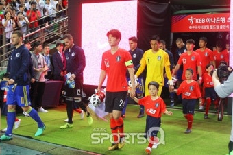 [SQ포커스] 한국축구 '대부' 차범근이 보는 이강인과 기성용, 세대교체 속도는?