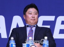 [포토Q] 두산 베어스 김태형 감독 목표는 준우승이 아닌 우승입니다