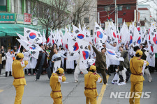 4월 2일 대전 만세로광장에서 횃불릴리이와 공연 보고 오월드,한밭수목원,장태산,대청호반 벚꽃길도 둘러볼까?