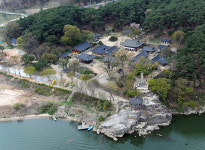 경기도 여주 영릉 진달래군락 4월14일까지 한시적 허용! 근처에 신륵사,목아박물관 등 가볼만한 곳들이 가깝고 만두,사찰음식 잘하는 맛집도