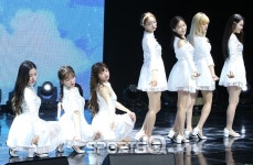 [스냅샷Q] 오마이걸(OH MY GIRL)이 맞이한 다섯 번째 계절 (오마이걸 쇼케이스)