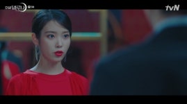 호텔 델루나 이지은, 표지훈에 당장 4순위 찾아와... 여진구 뭐하는 짓인지 모르겠네