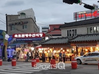 속초관광수산시장과 속초중앙시장은 같은 장소, 설악산단풍 구경하고 싱싱한 회를 저렴하게!