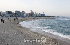 겨울바다 낭만이 넘실대는 강릉 안목해변 커피거리