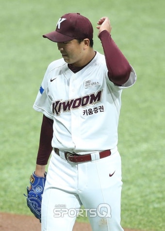 [포토Q] 키움 이지영 '이승호, 다음엔 보크하면 안돼!'