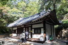 서울 성북동 길상사에서 가을단풍 맞이...길상화와 법정스님의 무소유를 되새기며