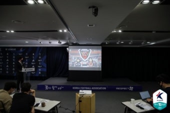 포항 김기동, 홍명보와 입사 동기? 'K리그 감독은 내가 선배' [동해안더비]