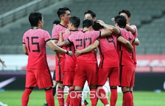 [포토Q] 페널티킥으로 먼저 앞서가는 올림픽 축구대표팀