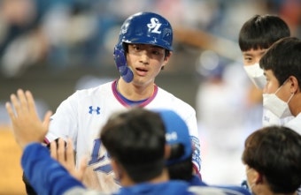 삼성 구자욱, 왕조 재건 앞장서는 '그때 그 막내'