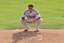 [포토Q] LG 임찬규 '승리를 향한 기원'